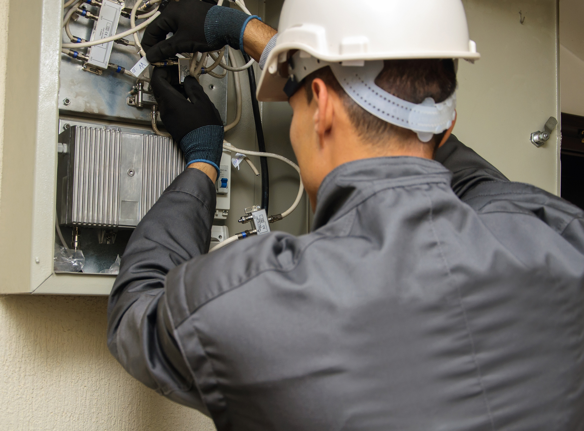 4 Benefits of Energy Meter Installation in Sydney for Homes and Businesses